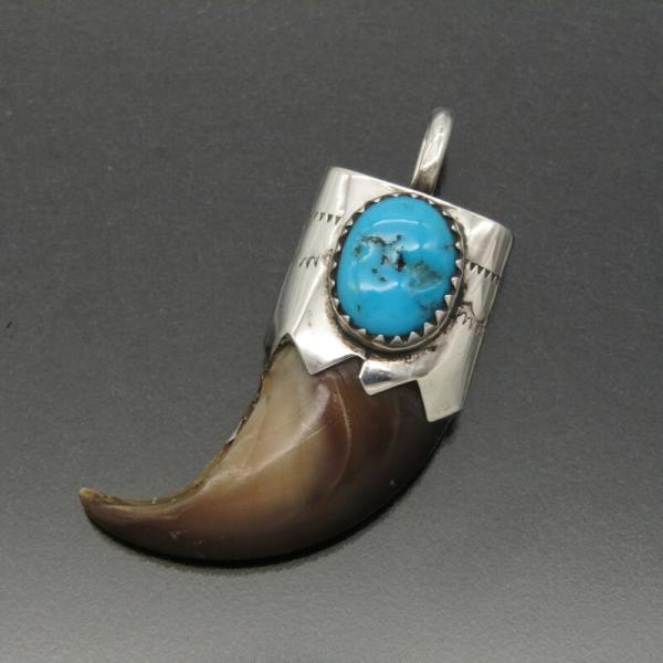 ナバホ ビンテージ ベアクロー ターコイズ コーラル フェザー ペンダント Navajo ナバホ族 ペンダント ベアクロー ターコイズ トップ ナバホ