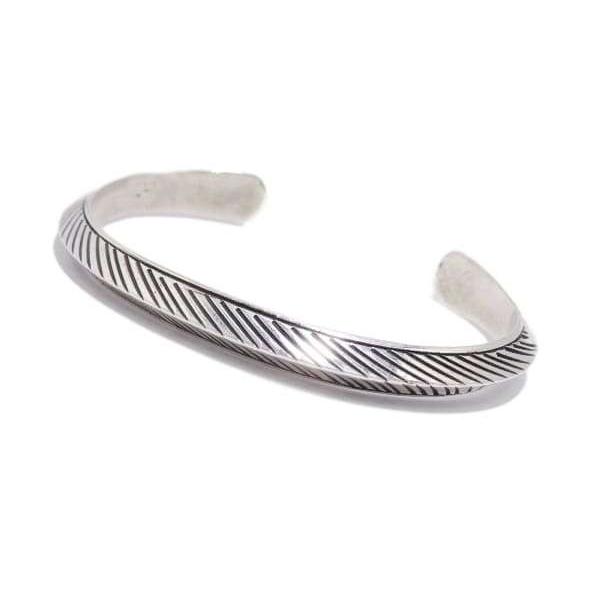 ナバホ族 Wylie Secatero バングル 楽天市場】【INDIAN JEWELRY(インディアンジュエリー)】Navajo