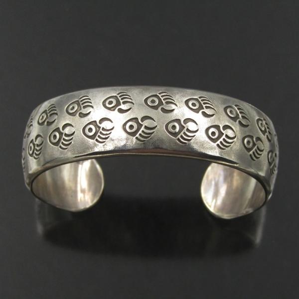 ナバホ ノーバートペシュラカイ NAVAJO バングル フィッシュテール