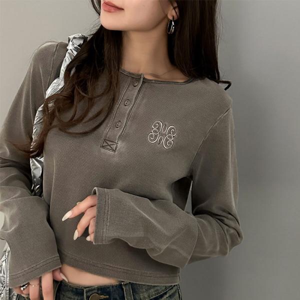 【mily bilet】 トップス リブカットソー レディース リブ ヘンリーネック ロゴ刺繍 ロンT ショート丈 短丈 サムホール ピグメント テレコリブ