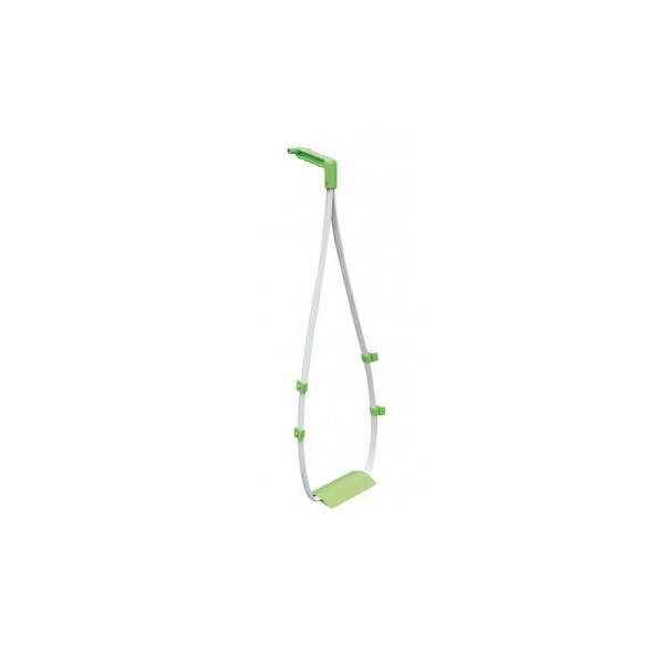 ゴミ袋をセットすればチリトリに早変わり。大きな掃き込み口で落葉などをラクに回収できます。商品コード/DP-466-100-1 サイズ/約W230×D152（ベース部：90）×H800mm 重量/約310g 材質/グリップ・袋止め：ポリプロピ...