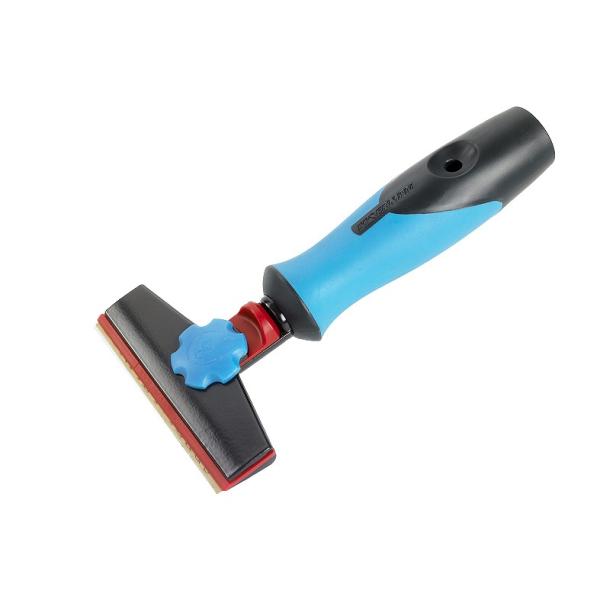 替刃交換も簡単、特別な工具はいりません人間工学に基づきデザインされた持ちやすいハンドル滑り止め加工されているので濡れても安心※替刃別売