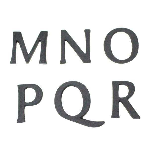 【商品コード：big45mnopqr】真鍮のレター（大文字）が新登場！45mmです。このページではM,N,O,P,Q,Rの大文字を記載しています。あなたのお好きな組み合わせでドアや部屋にデザインできます。表札やプレートや看板も素敵に作ること...