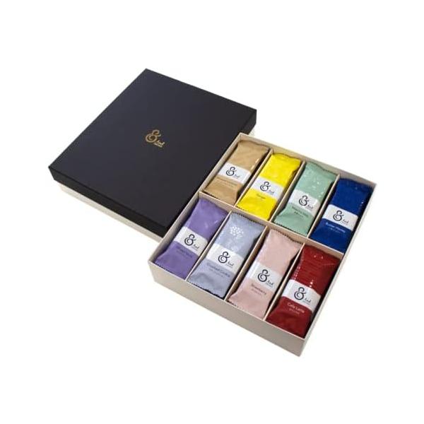 日本の伝統的なおこしの製法と、西洋で愛される軽やかなフレーバーが出会って誕生した豊かな味わいが自慢。今までにない軽やかな食感や、素材が織りなす上品なフレーバーにこだわり、つまみやすいスティックスタイルで仕上げました。