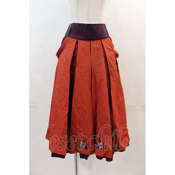 Ozz oneste / 椿刺繍プリーツ袴風スカート オレンジX紫 I-24-04-15
