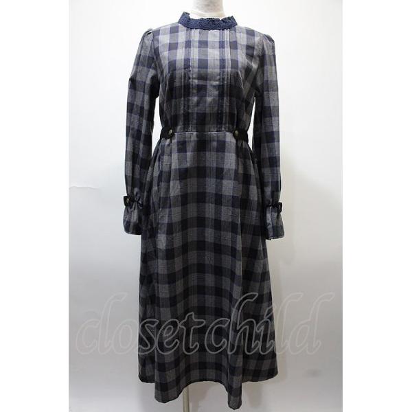 axes femme POETIQUE / ベルトデザインロングワンピース グレー Y-25