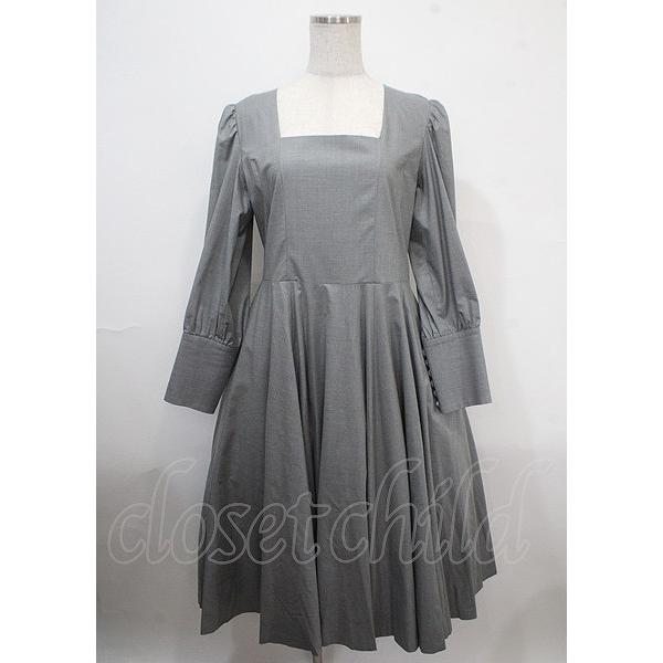 Perla nell' ostrica / スクエアネックワンピース グレー Y-25-04-03