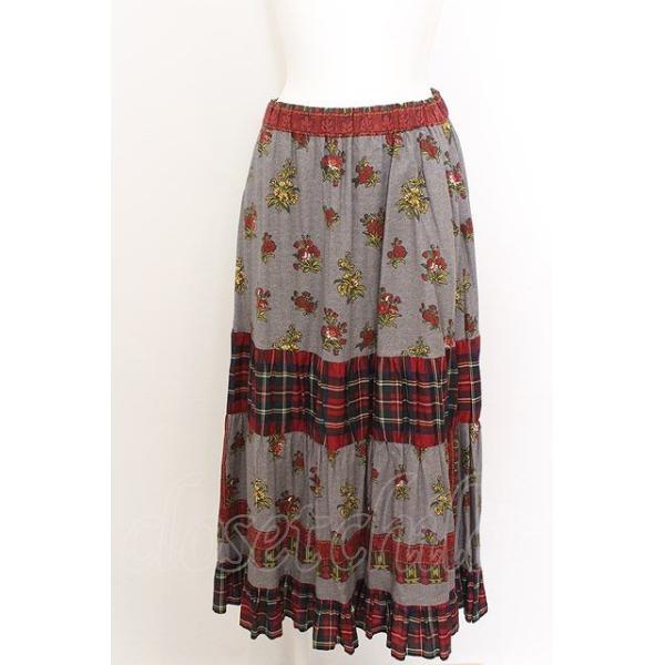 Jane Marple Dans Le Salon / Flowers of Jouy scarf Tartan