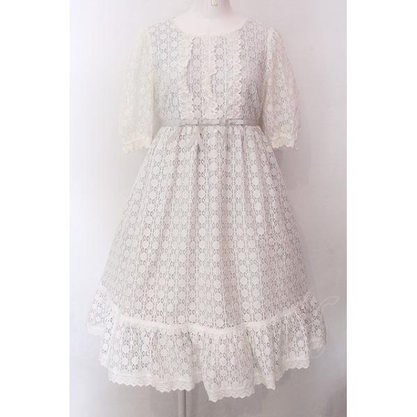 closetchild-