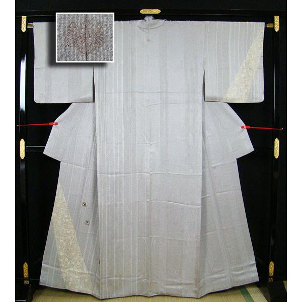 訪問着 薄グレー色系 縞に裾草花抜き 可愛い蔦刺繍柄 五三桐縫い紋入り 