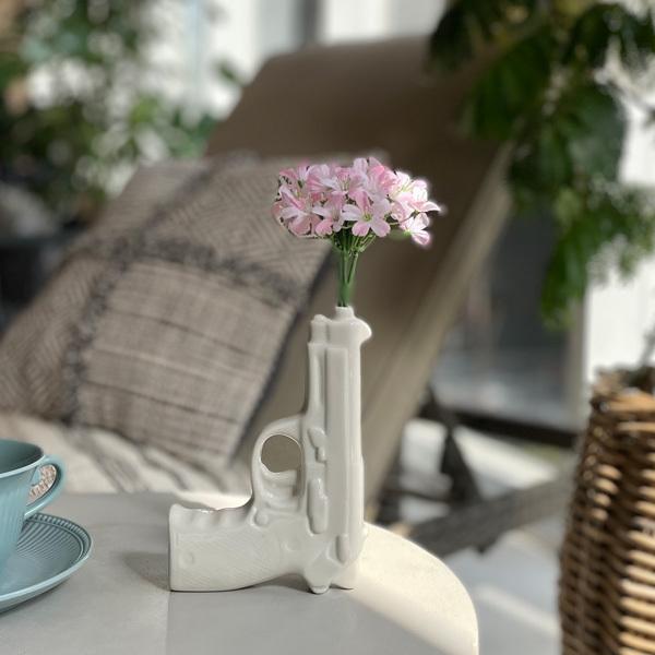 Bloomingville(ブルーミングヴィル) ピストルベース ホワイト