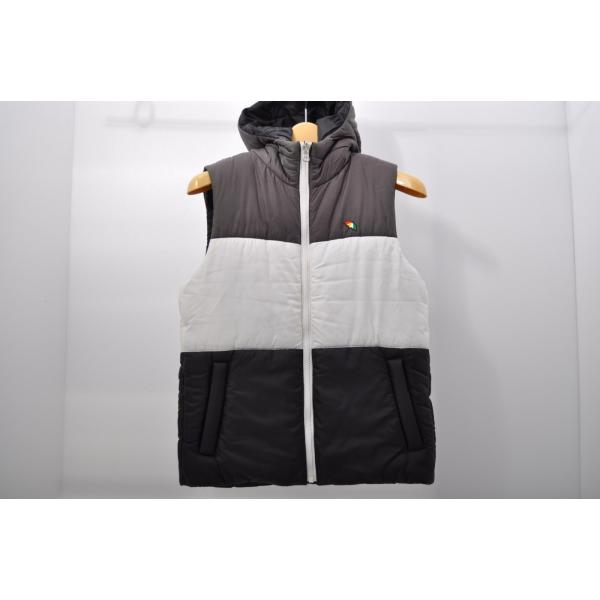 中古【値下げ】アーノルドパーマー Arnold Palmer レディース ベスト 2(M) 黒×白×グレー 黒 フード付き リバーシブル 中綿入 83282