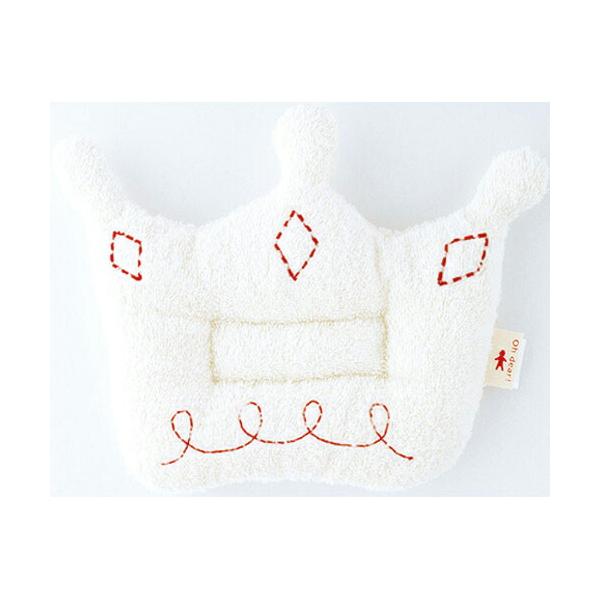 王冠の形をした赤ちゃん用枕です。あなたは我が家のお姫様＆王子様。夢の中で冒険旅行に行っているのかな？吸水性にも肌触りにも優れているオーガニックパイルを使用しています。サイズ：約18×25cmカラー：レッド素材：表/綿100％(パイル)・中綿...