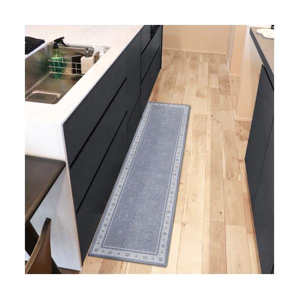 ■季節を問わず使えるデザインのインテリアマットです。■フラットなので引き出しが開閉しやすく、掃除機がかけやすい◎■キッチンや玄関、ソファーやベットの足元に敷いてお部屋のアクセントに。■小さく折り畳めるので、洗濯ネットに入れて洗濯機で丸洗いで...