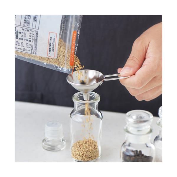 他サイト： ヨシカワ 料理のいろは 手付きロート 小の商品画像