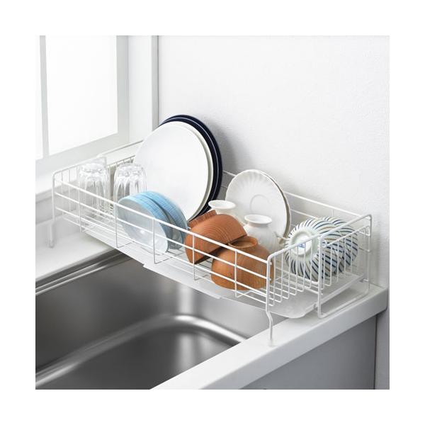 ■洗い物の量に合わせてスライドする水切り。大容量の深型タイプ。■食器はもちろん、大き目の鍋やフライパンもスッキリ収まります。■水は中央に集まりシンクに直接排水されます。■表面は抗菌加工塗装を施しています。【仕様】本体サイズ(mm)：155〜...