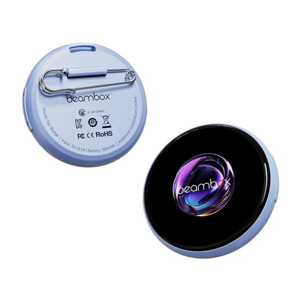 Beambox Niji Badge Blue デジタルバッジ ( 1.53インチ IPS タッチスクリーン 360×360ピクセル 画像共有 AI機能 JPG GIF PNG 8MB 安全ピン ストラップ ) ブルー