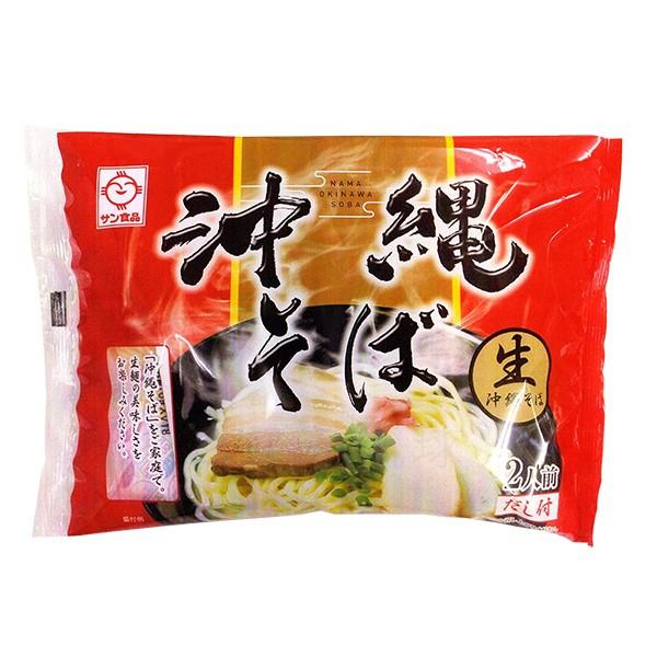 地元で人気のサン食品の沖縄そば！平打ちで太く歯ごたえを持たせた”噛み込む麺”に仕上がっています。だし（スープ）はかつおと豚骨味のバランスの取れたスープです。※沖縄そばと、だし（スープ）のセットです。※豚肉等のトッピングはついておりません。■...