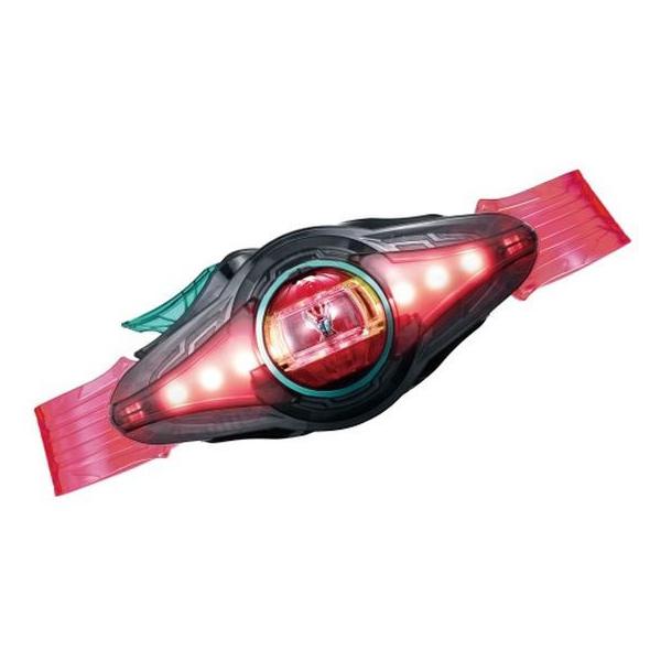 【商品説明】史上初となる、胸に装着する変身ベルトが誕生！　ＬＥＤ９個内蔵で帯含めたベルト全体が光る超発光仕様！　カプセムを回して変身＆必殺技遊びを楽しめます。　仮面ライダーゼッツ　フィジカムインパクトへの変身に使用する「インパクトカプセム」...