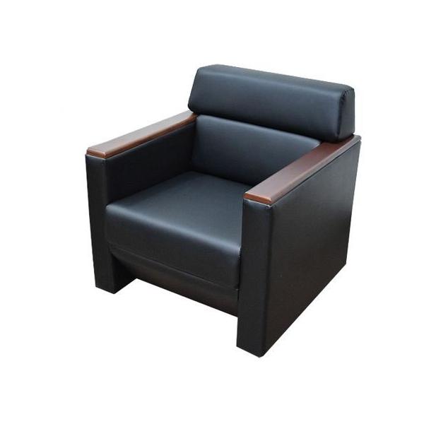 【商品説明】座面下の傾斜が靴のかかとによる傷を防止　どこからみても美しいフォルム、背面もフラット　座り姿勢を美しく保つ、やや硬めの座面【仕様】●色：ブラック●サイズ：Ｗ７４０×Ｄ７７０×Ｈ７７０（ＳＨ４１０）ｍｍ●材質／張地：合成皮革、裏地...