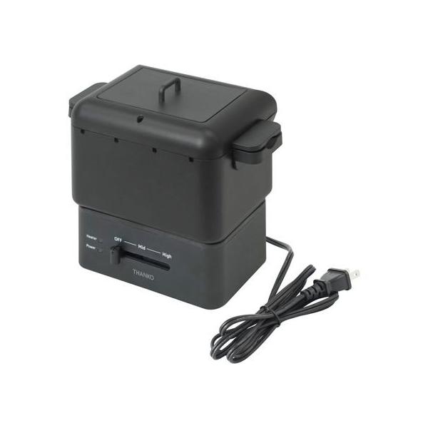 【商品説明】便利な機能を掲載したコンパクトフライヤーが登場！　４つのソケットに串を引っ掛けることで串揚げパーティーがより快適に。また、フタと油切りスペースが一体化したことで省スペースで揚げ物ができるようになりました。卓上で揚げたてのサクサク...