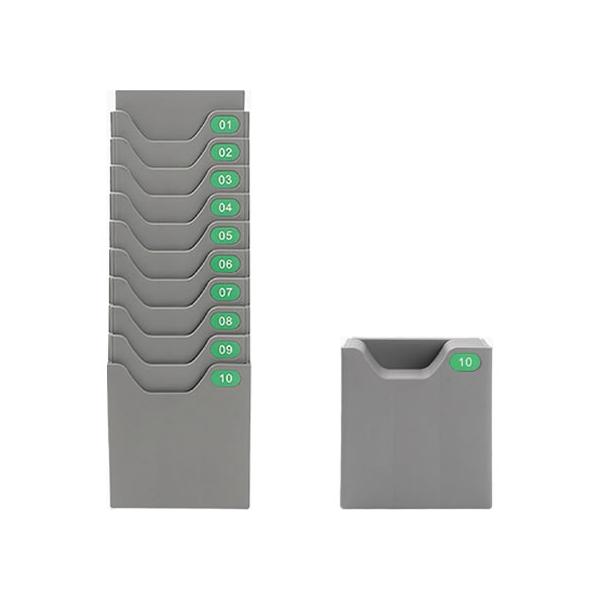 【商品説明】オフィスで実用的なシンプルなデザインの立てれるタイムカードラックです。　最大１０名分のタイムカードが収納できる伸縮タイプです。　コンパクトでかさばらず、空間をスッキリ使用できます。　使わない時は折りたたんでコンパクトに。　付属の...