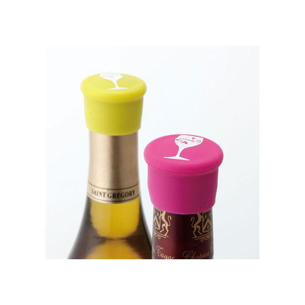 【商品説明】ワインキャップは、開栓したボトルに装着し、ワインの酸化を防ぐボトルストッパーですまた、コルクよりもしっかりと密閉できるので、窒素ガスを　注入保存等をした後の蓋としても使い勝手のよいストッパー柔軟なシリコン製（無臭）なので、ボトル...