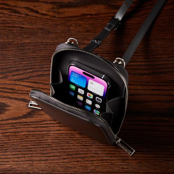 COCOMEISTER 【ココマイスター】 シティライト・スマホジップ