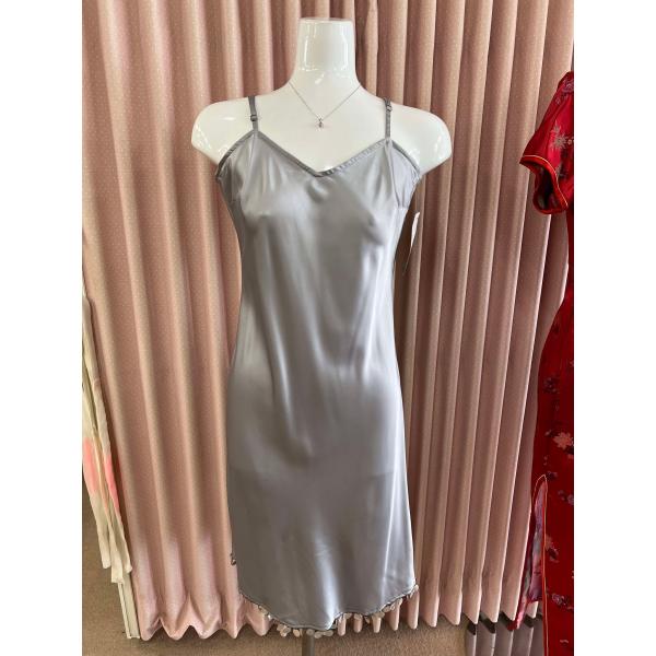 貸衣装処分品　ゲストドレスペチコートワンピース　ベネトンレトロ ピアノ発表会 　　カラオケ　などなど 9号中古,リサイクル,リユース,ロングドレス,イブニングドレス,カクテルドレス,貸衣装処分,レンタル処分,処分品,販売,結婚式,二次会,ウ...