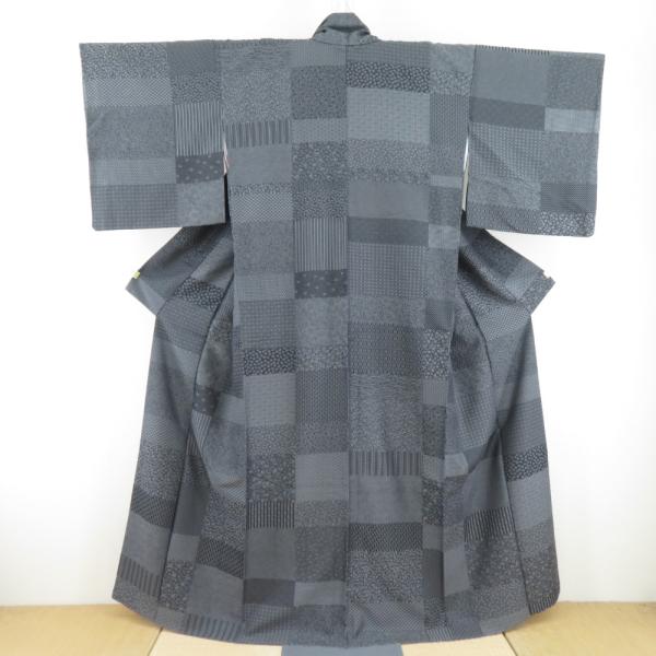御召 織文様 伊勢型織 織座小紋 正絹 灰黒色 袷 広衿 紋なし  
