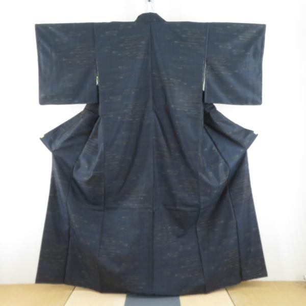 紬 着物 大島紬 霧模様 黒色x紺色x緑色 袷 広衿 正絹 紬 着物 大島紬 霧模様 黒色x紺色x緑色 袷 広衿 正絹