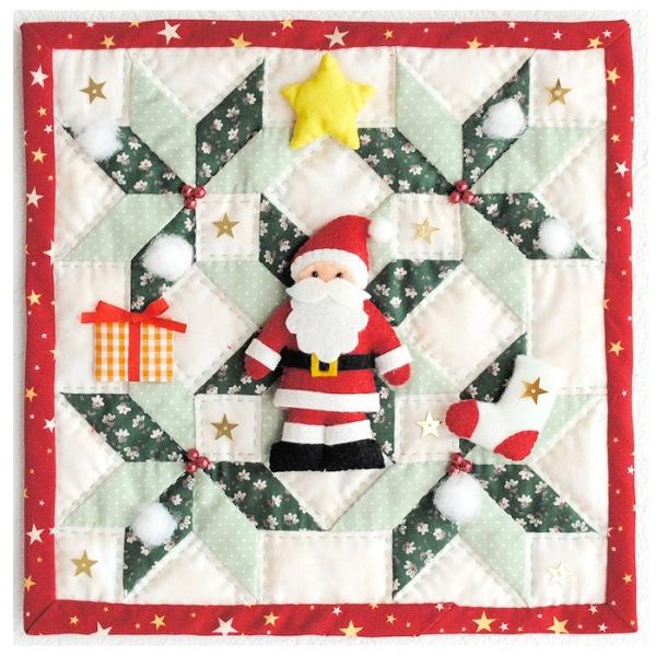 【手芸キット】クリスマス　パッチワークタペストリーサンタ