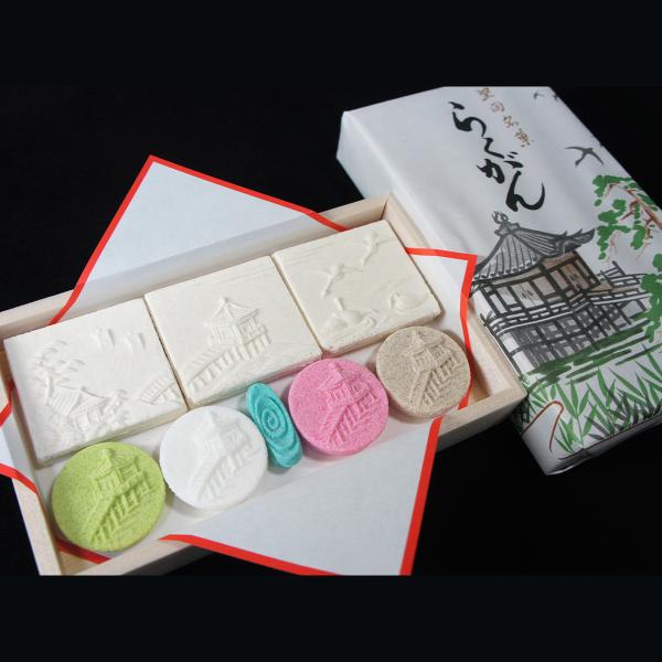 全国のいろいろなお干菓子のことを「落雁（らくがん）」といいますが、「堅田の落雁」が基になっています。約500年前の室町時代に、中国湖南省にある洞庭湖の八景にちなんで、関白近衛政家が選んだと伝えられています滋賀県の美しい風景を「近江八景」とし...