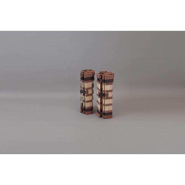 ●幅広すのこで安定感アップ！細かい凹凸加工でお布団の滑り止め効果！特許技術のスリット加工で通気性を確保！●やわらかいクッション材ですのこ板側面をガード！小さいお子様も安心です。●クルクル巻き取りとても簡単！来客用ベッドとしても重宝します。●...