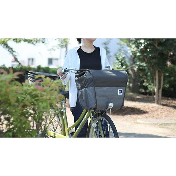 2段式で容量UP！ボタンを外せば高さプラス20cm。お買い物で荷物が増えた日でも安心。さまざまなサイズのカゴにフィット！サイドのゴムとスソの絞りで普通サイズ〜電動自転車の大きなカゴまでフィットします。ハンドル側から開閉できて荷物の出し入れも...