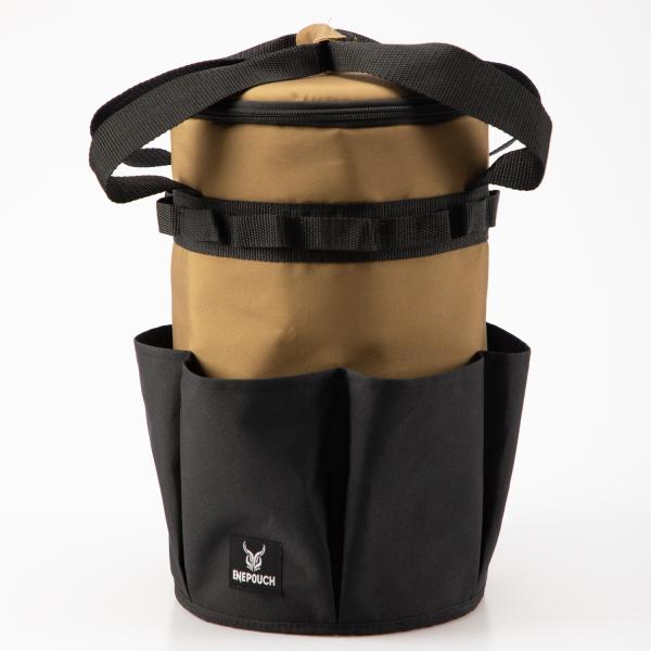 アイスマン エネポーチ(ICM-EP1) キャメルブラック　2025年モデルアイスマン エネチャージ（別売）がすっぽり入り、外側の収納ポケットに工具やアウトドアグッズを収納できます※エネチャージ（別売）とエネポーチを組み合わせた際は、椅子と...