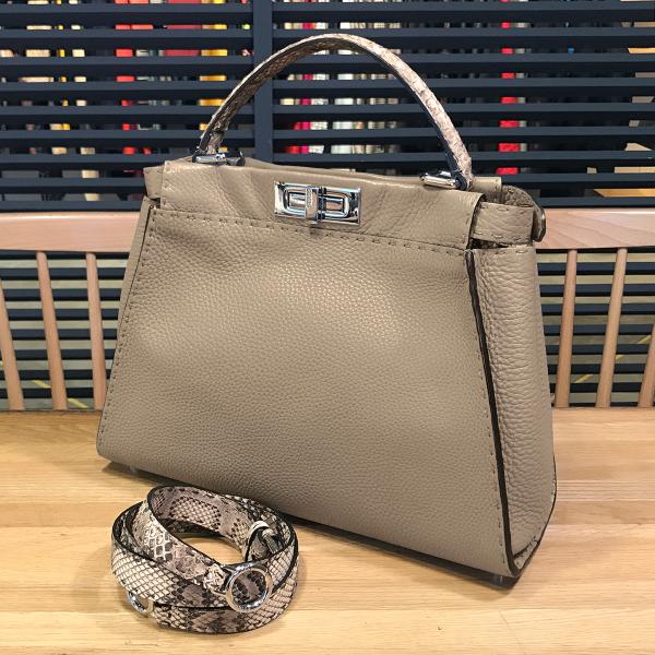 FENDI 【超美品】フェンディ ピーカブー レギュラー グレージュ FENDI 【超美品】フェンディ ピーカブー レギュラー グレージュ