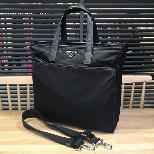 極美品✨プラダ　ナイロン　2wayハンドバッグ　ビジネス　肩掛け　A4収納可　黒 PRADA（プラダ） 【新品同様】プラダ トートバッグ ナイロン ブラック