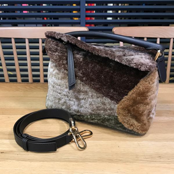 【新品同様】ロエベ 24AW パズルバッグ スモール シアリング ブラウン系マルチカラー A510S21 2WAYバッグ 13972