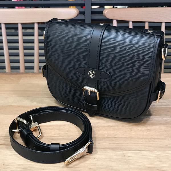 LOUIS VUITTON（ルイ・ヴィトン） 【新品同様】ルイヴィトン エピ