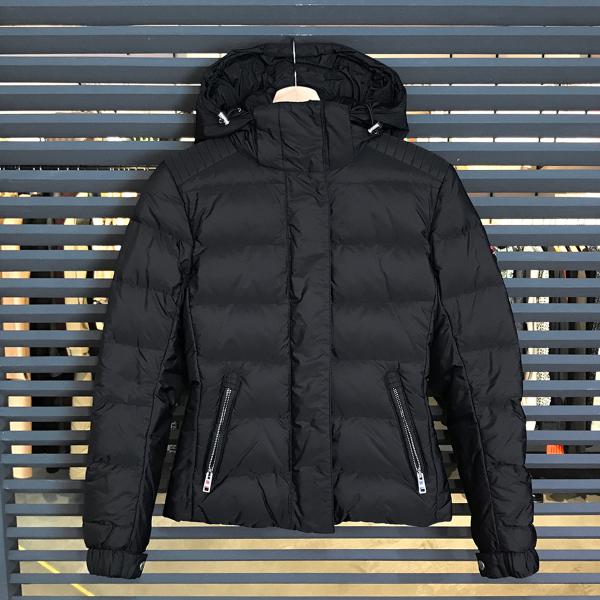 PRADA（プラダ） 【新品同様】プラダ ショート丈 ダウンジャケット