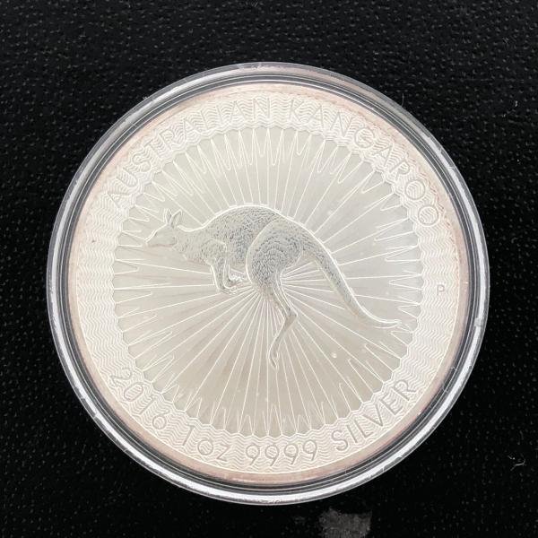 品名:オーストラリア 1オンス 銀貨 ランダム年 カンガルー 銀貨 純銀製 31.1g パース造幣局（プラケース入り）品位:銀999/1000量目:31.1g（1オンス）発行年:年号は選べません銀貨/金貨/純銀コイン/外国コイン/海外コイン...