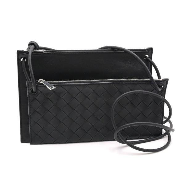 BOTTEGA VENETA（ボッテガ・ヴェネタ） イントレチャート ダブルポーチ