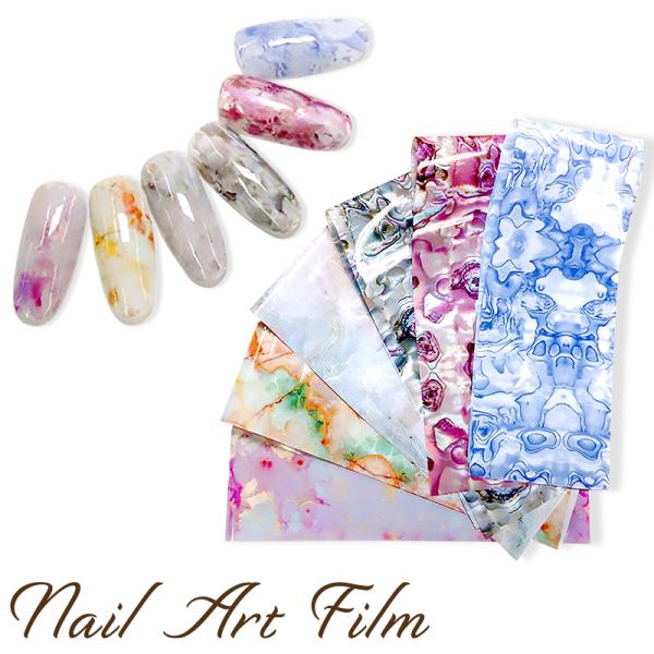 転写するだけ！難しいアートも一瞬で完成！時短で便利なアイテムです！【使用方法】・転写用ジェルを塗布し硬化します。・カットしたホイルを爪に合わせ中央からサイドに空気を抜くように押し当てながら丁寧に張り付けていきます。・ホイルに絵柄が残っていな...