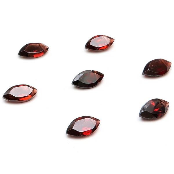 粒販売 モザンビーク産 ガーネット マーキスファセットカット 8×4mm 