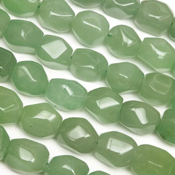 グリーンアベンチュリン ナゲットカット 8〜11mm【1連販売】 / 9-101