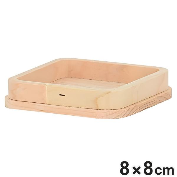 サイズ/約幅8×奥行8×高さ1.5cm重量/約25g材質/桧（ひのき）生産国/日本製●お供物をのせるお盆のような神具です。●ごはんやお菓子などをそのままのせることもあれば、平次、水玉、洗米皿をのせて使うこともあります。●折敷をご神前に供える...