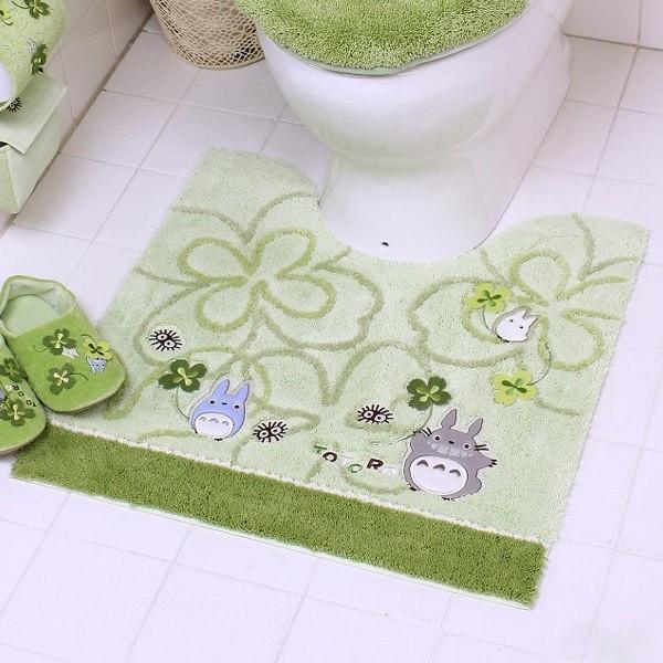 【専用】となりのトトロ リトルクローバー トイレマット ＆ふたカバー 専用】となりのトトロ リトルクローバー トイレマット ＆ふたカバー