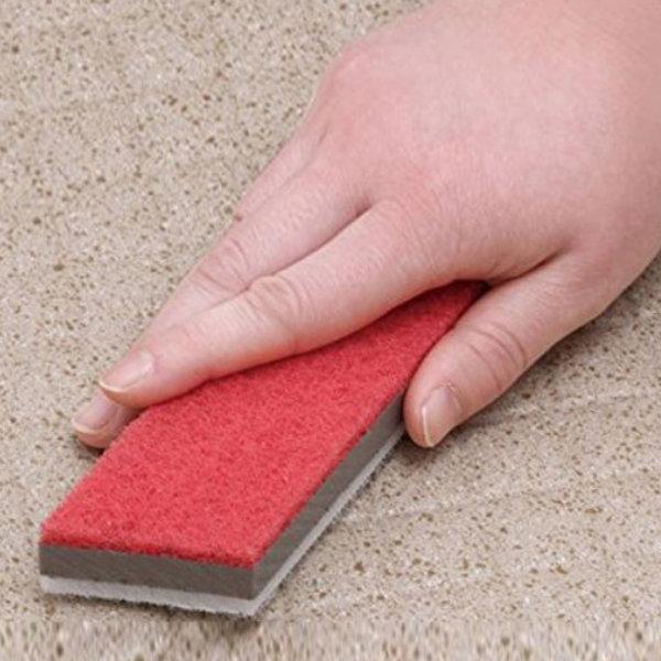 サイズ/約幅4.5×奥行2.5×高さ16.4cm内容量/1個材質/不織布：ナイロン芯材：ポリエチレンスポンジ：ポリウレタンブラシ：ナイロン・ポリエステルヒモ：アクリル生産国/日本製●微粒子研磨材不織布使用で、水だけでキズを抑えてカビをかき落...