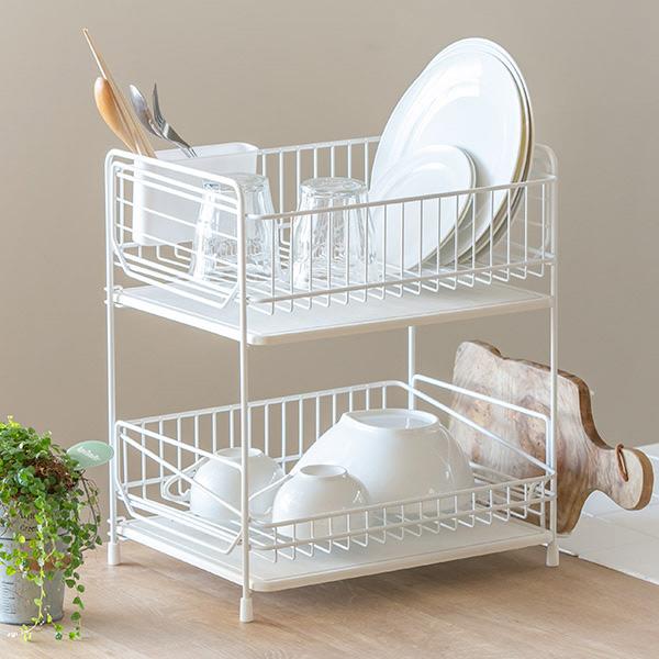 サイズ/約幅35×奥行28×高さ40cm内容量/1個材質/本体・まな板ハンガー：鉄（亜鉛めっき+エポキシ樹脂塗装）トレー：珪藻土（厚さ約8mm）ポケット：ポリプロピレンすべり止め：シリコーンゴム生産国/中国製耐荷重/上段：約3kg、下段：約...